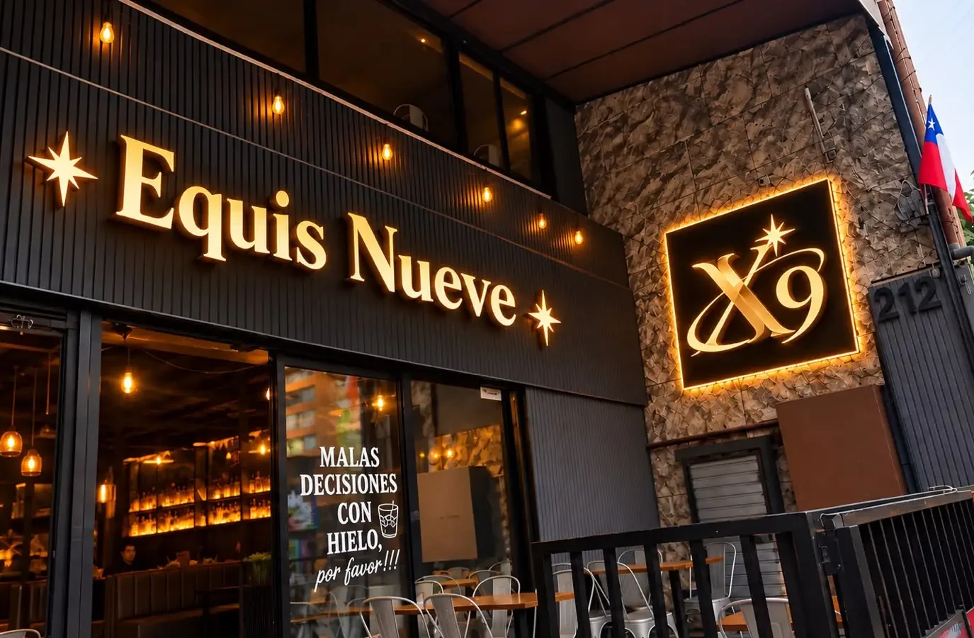 Fachada de BarX9 en Manuel Montt 212, Providencia